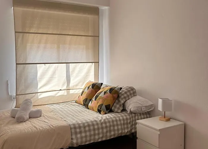 Comodo A 5 Minutos Del Centro דירה *